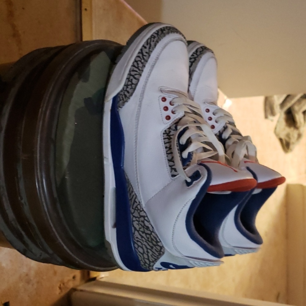 Retro 5 Jordans - Picture 2 of 3